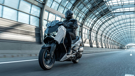 Мотоцикл Yamaha XMAX 300 Tech Max Heat